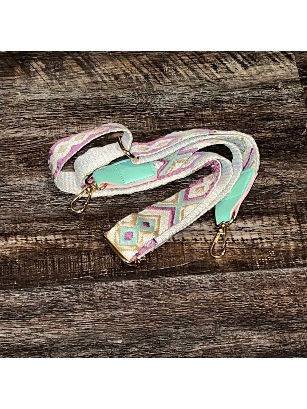Universal Multicolor Geometric Strap - Picture 3 of 4